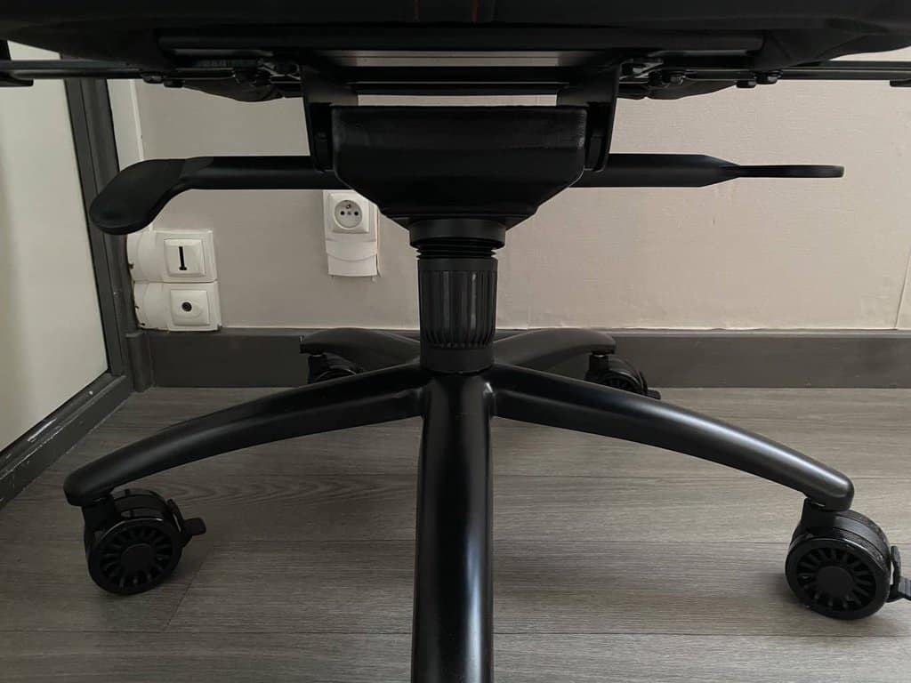 Aerone  Platinum Test (2025) : Pour les grands à petit budget