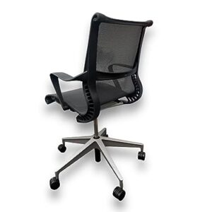 Chaise de bureau Herman Miller Setu : confort et design modernes