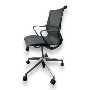 Chaise de bureau Herman Miller Setu : confort et design modernes