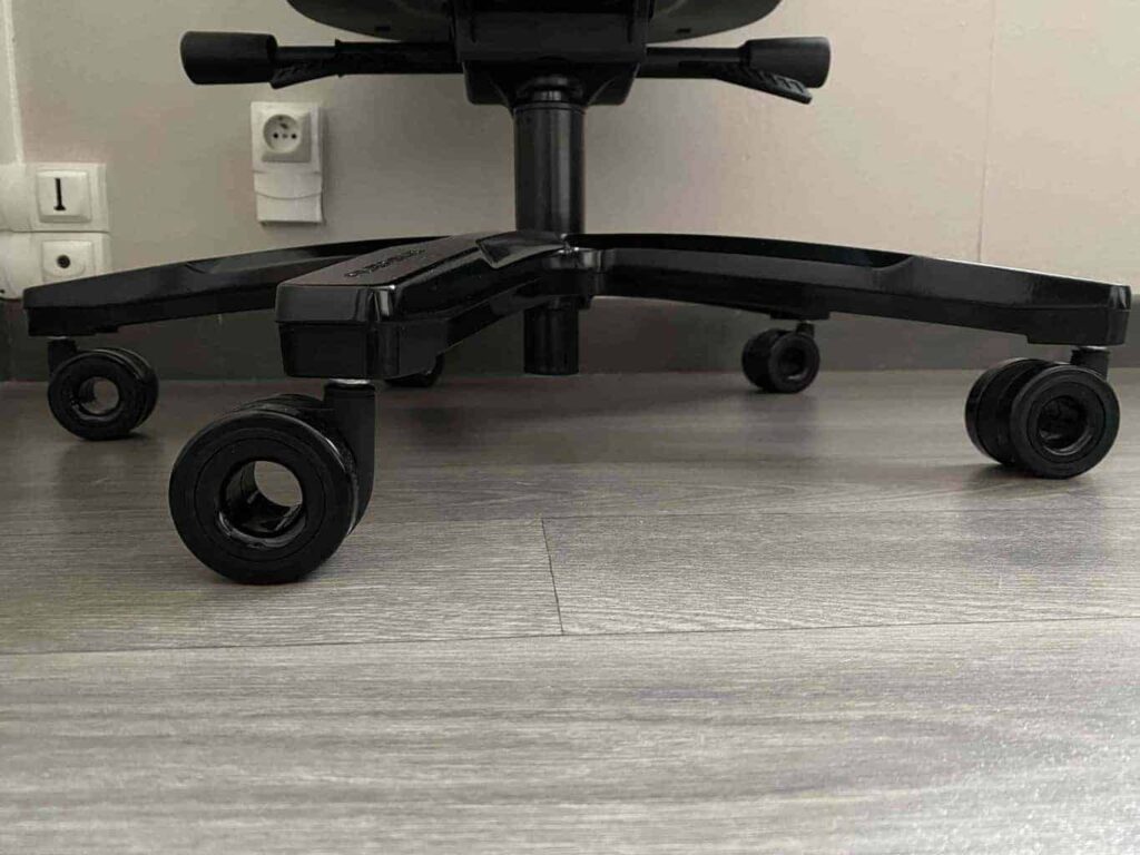 Quersus ICOS Test (2025) : La 1re chaise gaming avec assise réglable