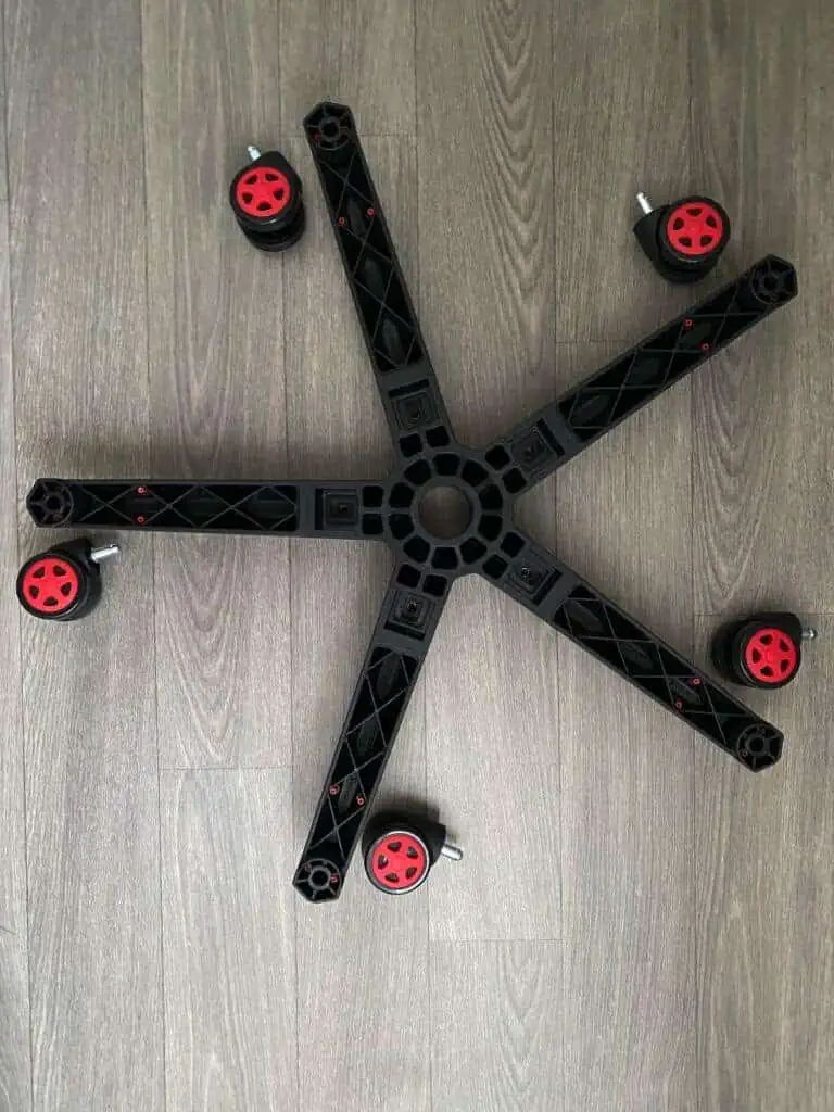 roulettes croix pieds